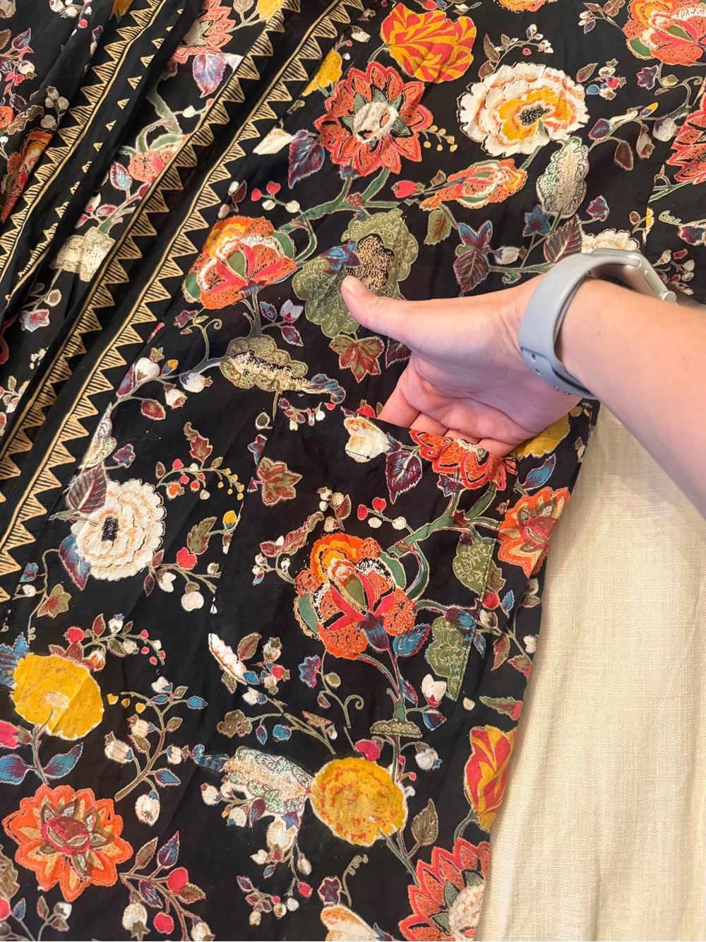 Black Floral Embroidered Kimono - Picture 3 of 5